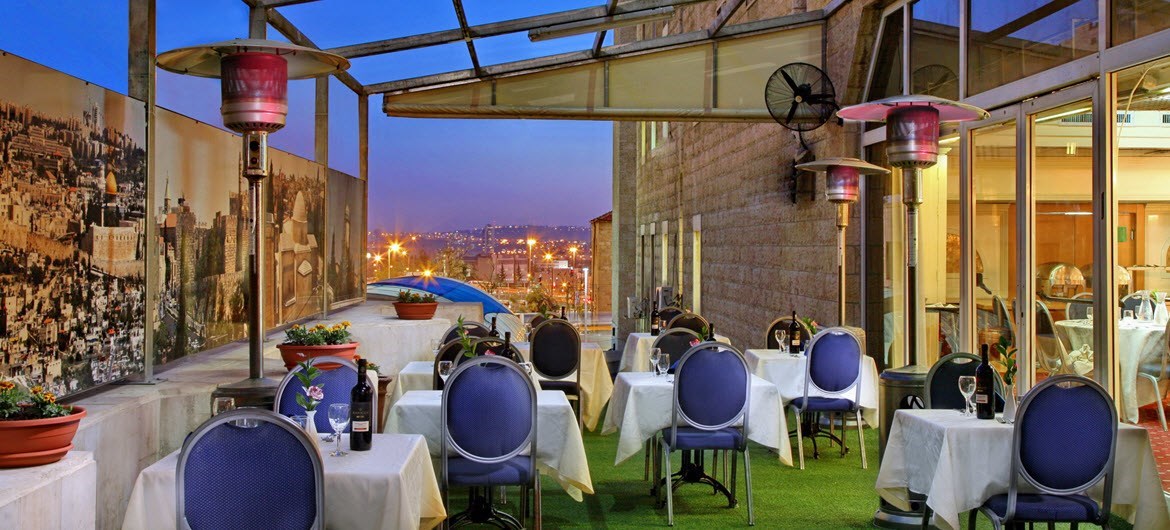 מרפסת אדרת מלון שערי ירושלים